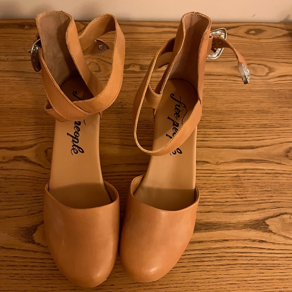Free People Clog